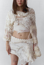 LOOSE FIT KNIT SWEATER