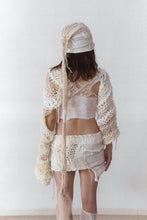 LOOSE FIT KNIT SWEATER