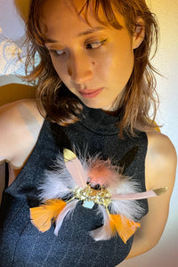 Canary No.1 brooch